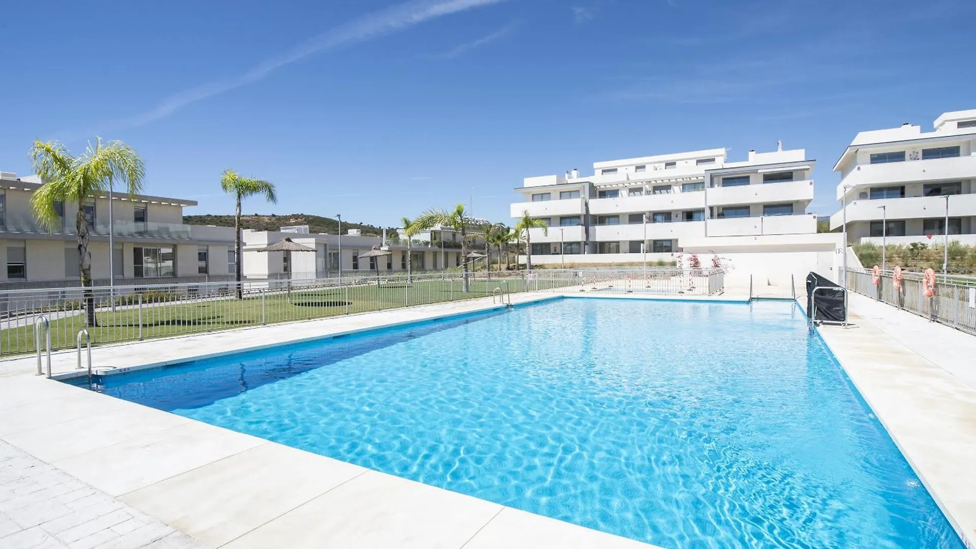 Serenity Apartment 2Br With Pool Estepona